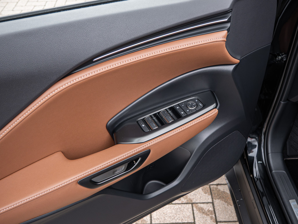 Fahrzeugansicht LEXUS LBX Relax - Bild 38