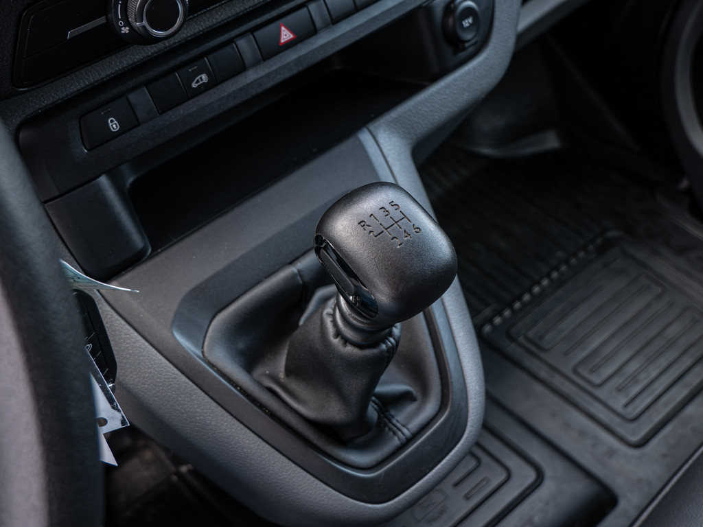 Fahrzeugansicht TOYOTA Proace City 1.5 L1 Meister - Bild 14