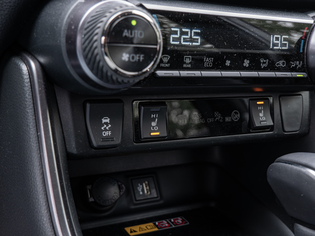 Fahrzeugansicht TOYOTA RAV4 2.5 Plug-in Hybrid 4x4 GR Sport - Bild 8
