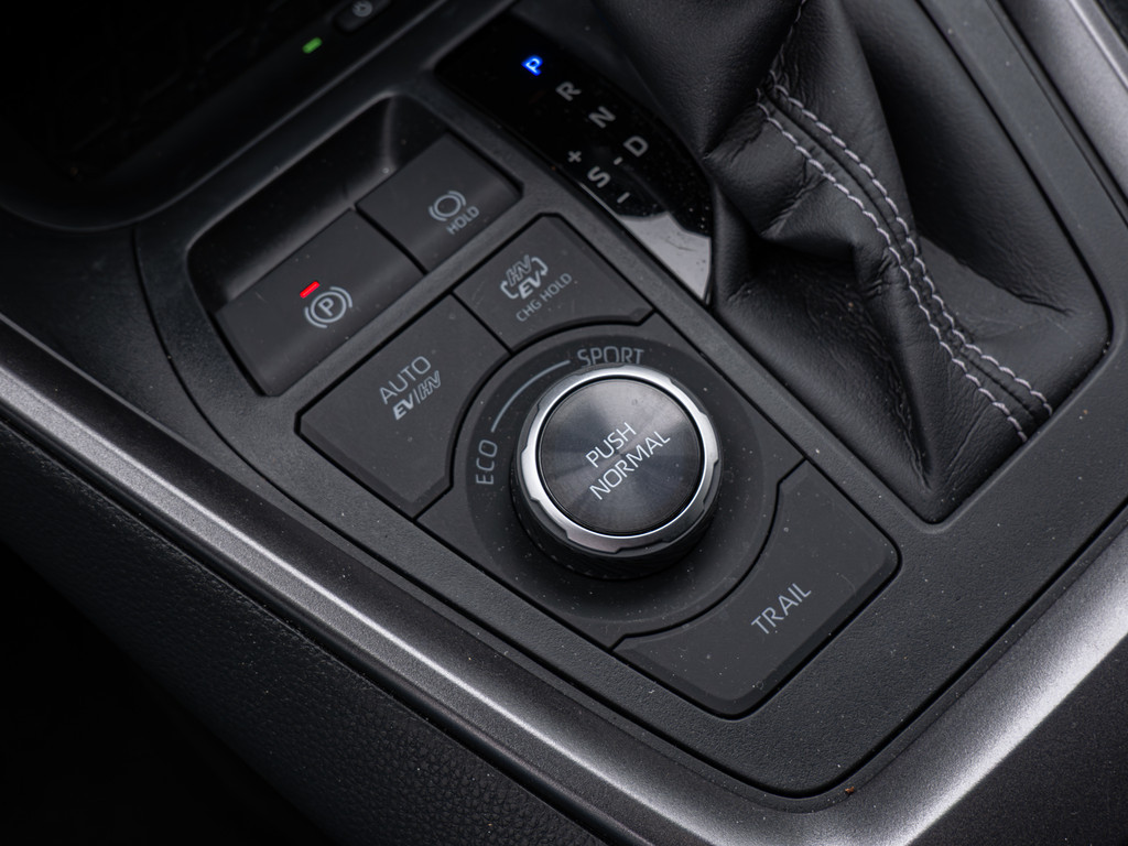 Fahrzeugansicht TOYOTA RAV4 2.5 Plug-in Hybrid 4x4 GR Sport - Bild 11