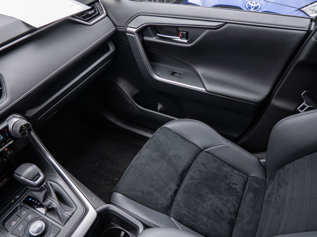 Fahrzeugansicht TOYOTA RAV4 2.5 Plug-in Hybrid 4x4 GR Sport - Bild 13
