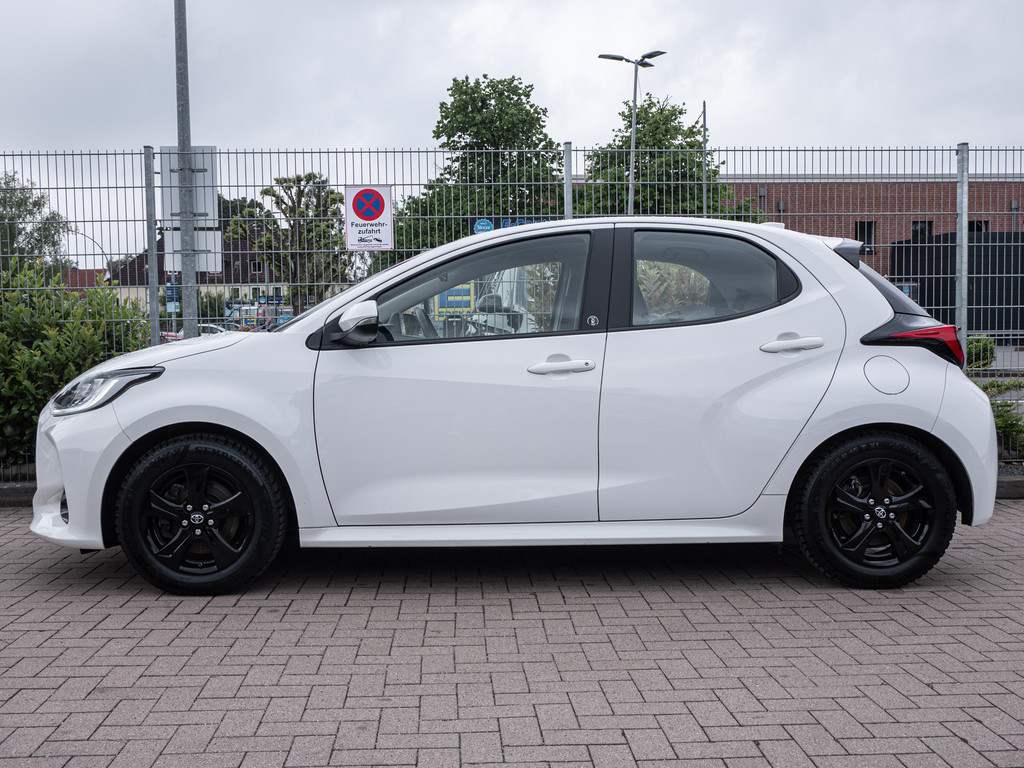 Fahrzeugansicht TOYOTA Yaris Hybrid 1.5 VVT-i Team D - Bild 36