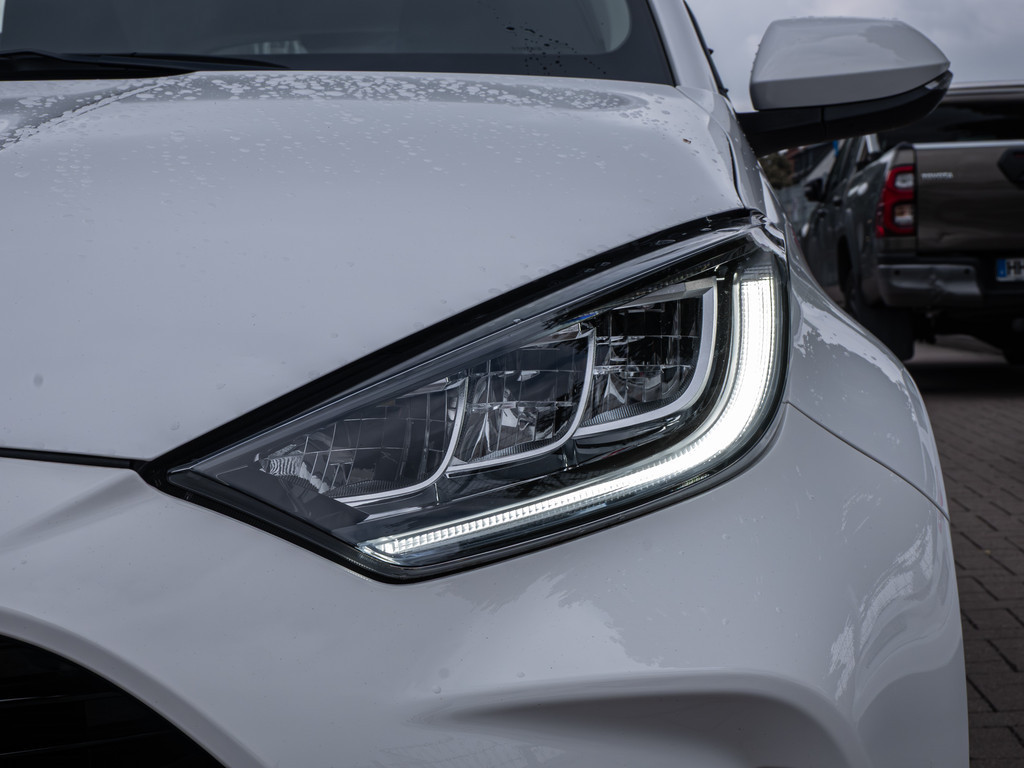Fahrzeugansicht TOYOTA Yaris Hybrid 1.5 VVT-i Team D - Bild 4