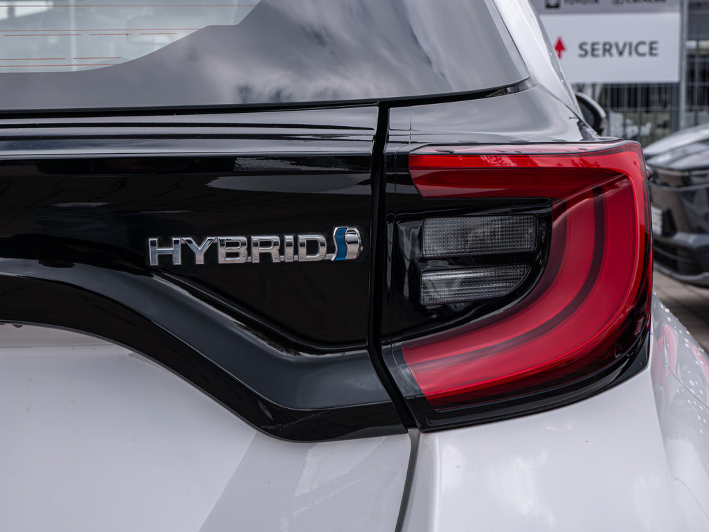 Fahrzeugansicht TOYOTA Yaris Hybrid 1.5 VVT-i Team D - Bild 27