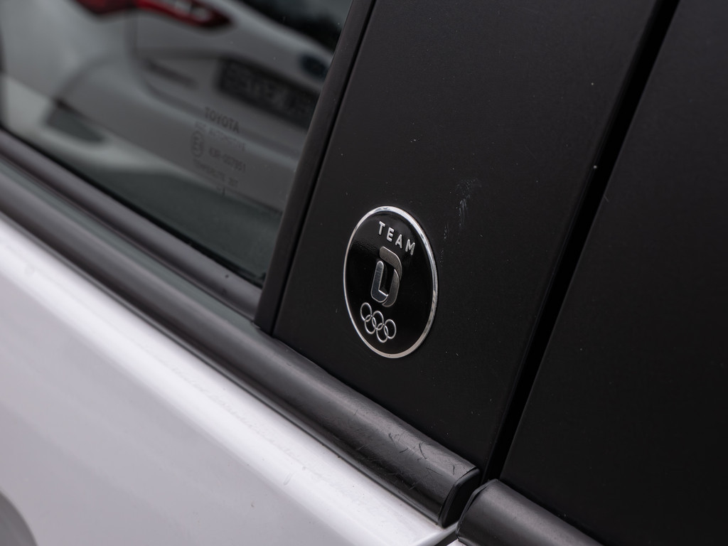 Fahrzeugansicht TOYOTA Yaris Hybrid 1.5 VVT-i Team D - Bild 34