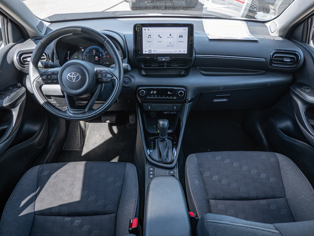 Fahrzeugansicht TOYOTA Yaris Hybrid 1.5 VVT-i Team D - Bild 5