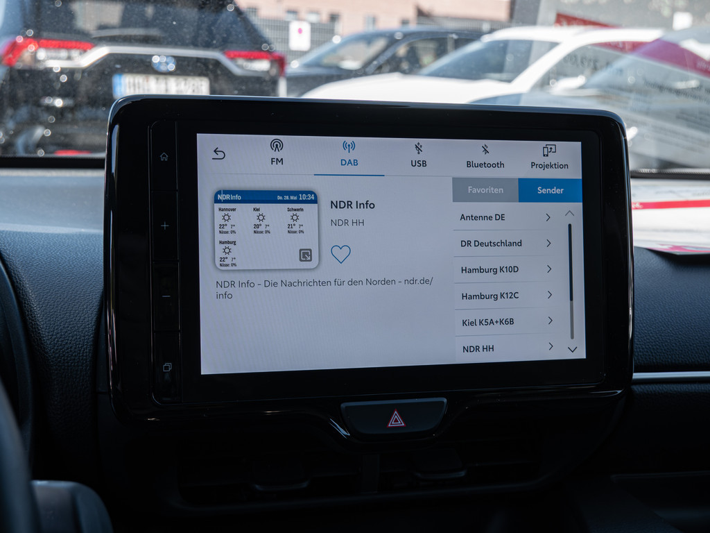 Fahrzeugansicht TOYOTA Yaris Hybrid 1.5 VVT-i Team D - Bild 10