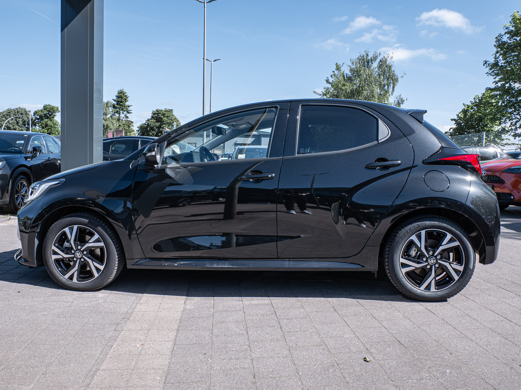 Fahrzeugansicht TOYOTA Yaris Hybrid 1.5 VVT-i Team D - Bild 39