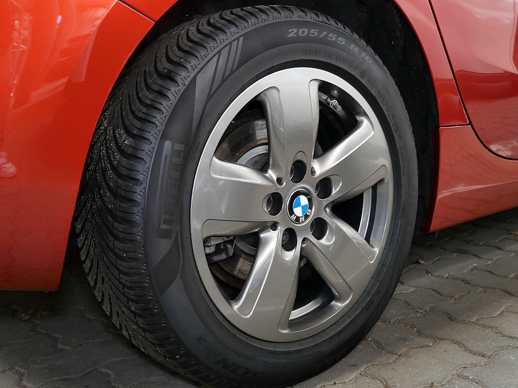 Fahrzeugansicht BMW 116 i Advantage - Bild 3
