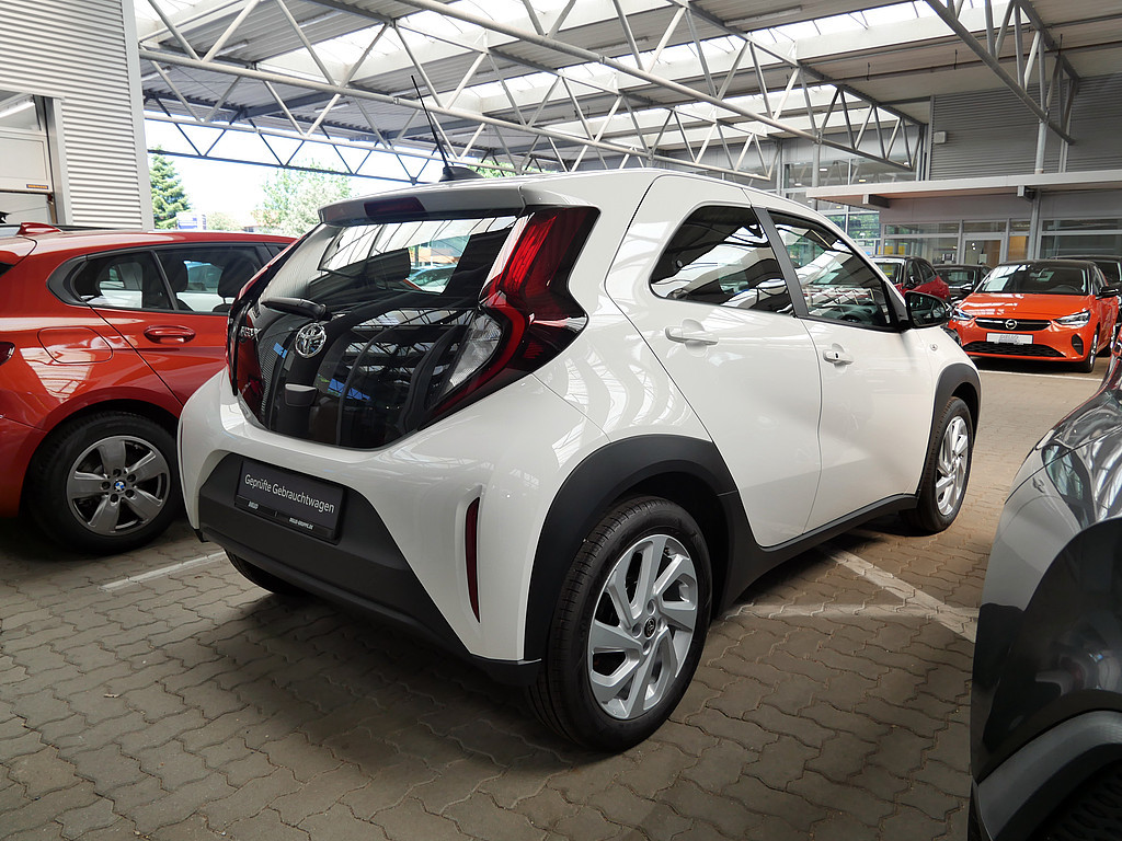 Fahrzeugansicht TOYOTA Aygo X 1.0 Play - Bild 23