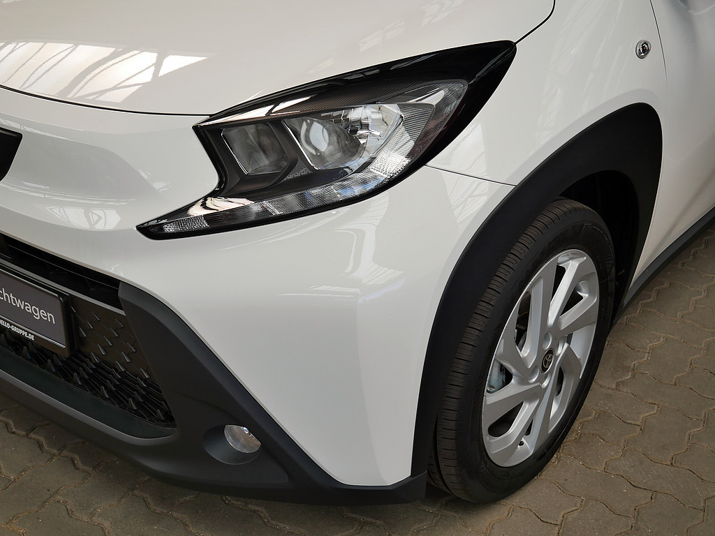 Fahrzeugansicht TOYOTA Aygo X 1.0 Play - Bild 25