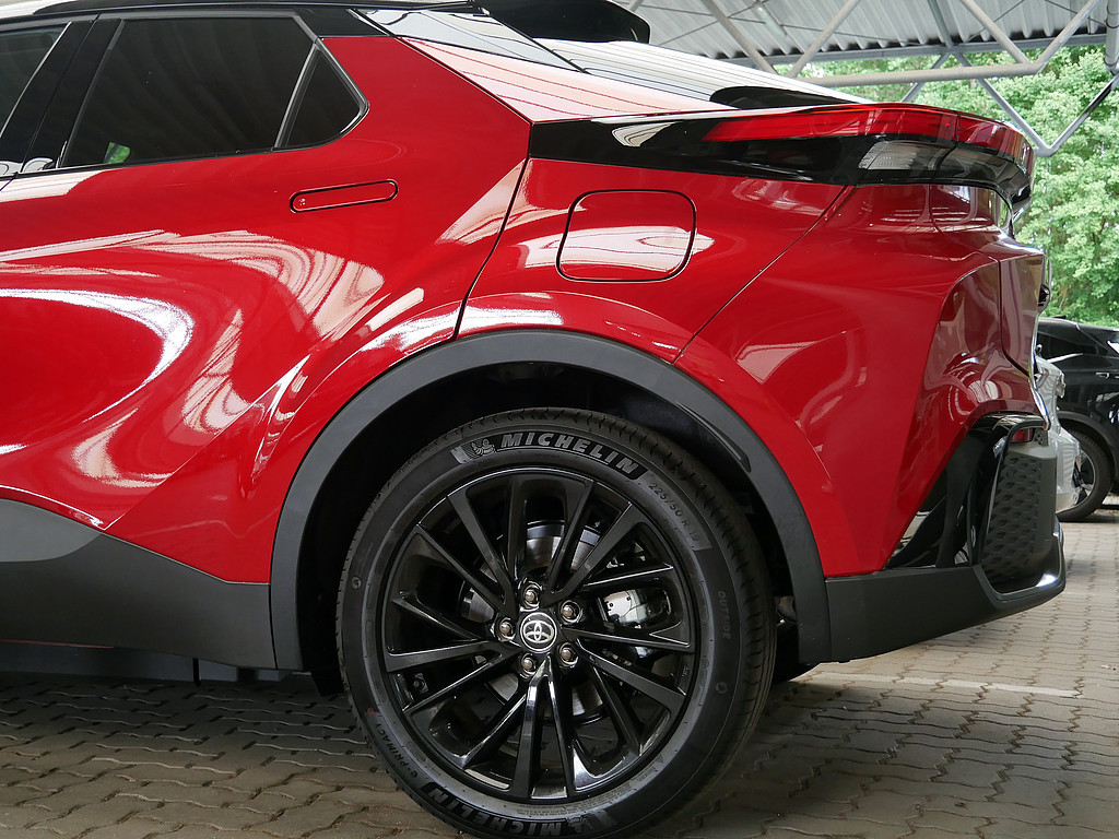 Fahrzeugansicht TOYOTA C-HR 2.0 Plug-In Hybrid FWD GR Sport - Bild 35