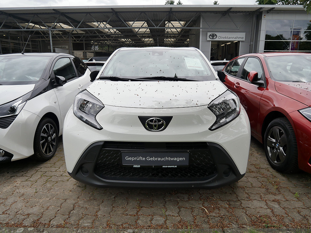 Fahrzeugansicht TOYOTA Aygo 1.0 X - Bild 12