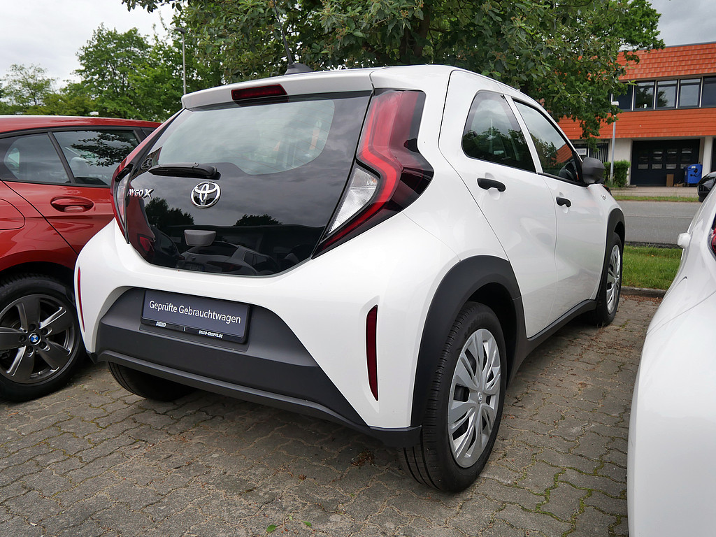 Fahrzeugansicht TOYOTA Aygo 1.0 X - Bild 22