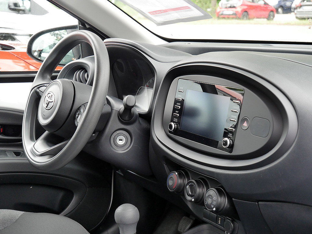 Fahrzeugansicht TOYOTA Aygo 1.0 X - Bild 24