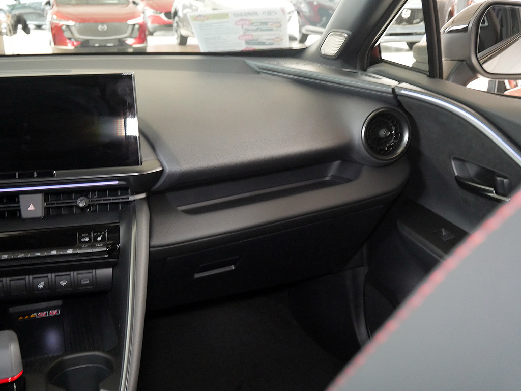 Fahrzeugansicht TOYOTA C-HR 2.0 Plug-In Hybrid GR Sport - Bild 5