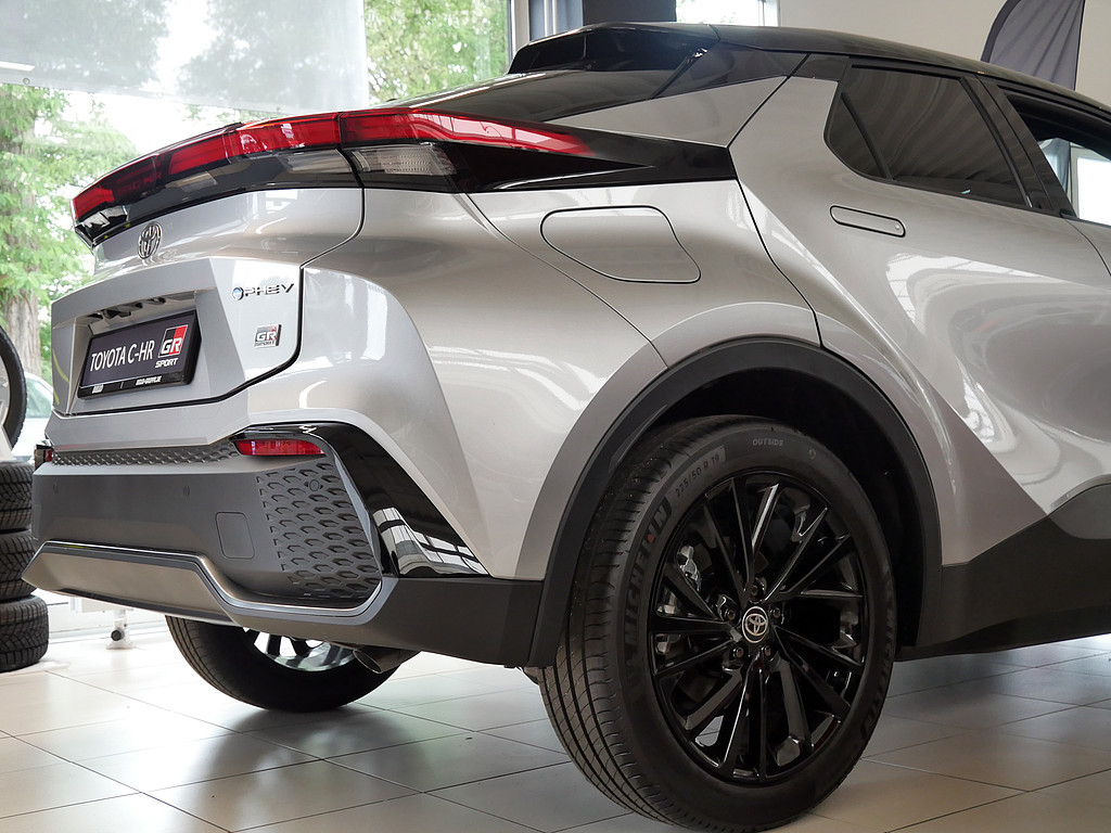 Fahrzeugansicht TOYOTA C-HR 2.0 Plug-In Hybrid GR Sport - Bild 38