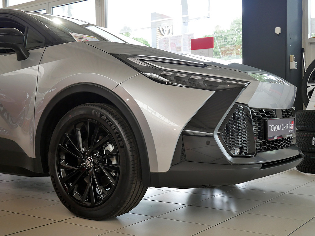 Fahrzeugansicht TOYOTA C-HR 2.0 Plug-In Hybrid GR Sport - Bild 39