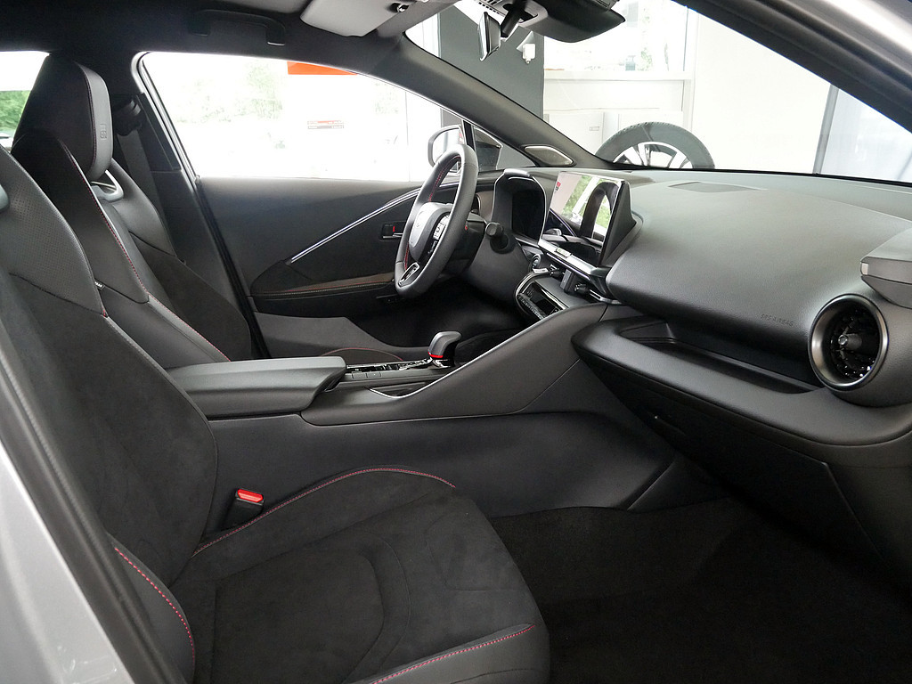 Fahrzeugansicht TOYOTA C-HR 2.0 Plug-In Hybrid GR Sport - Bild 40