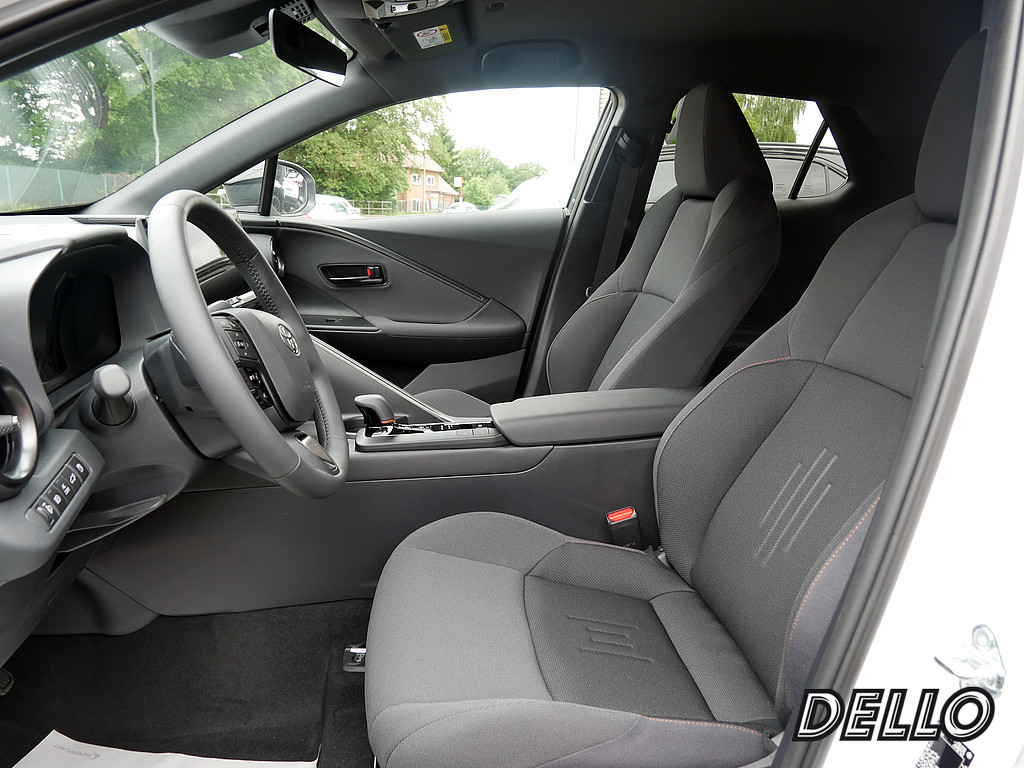 Fahrzeugansicht TOYOTA C-HR 2.0 Plug-In Hybrid FWD Teamplayer - Bild 7