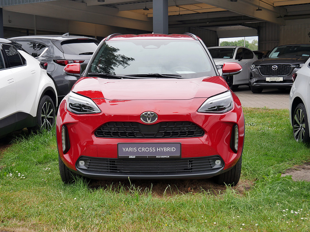 Fahrzeugansicht TOYOTA Yaris Cross 1.5 Hybrid FWD Teamplayer - Bild 12