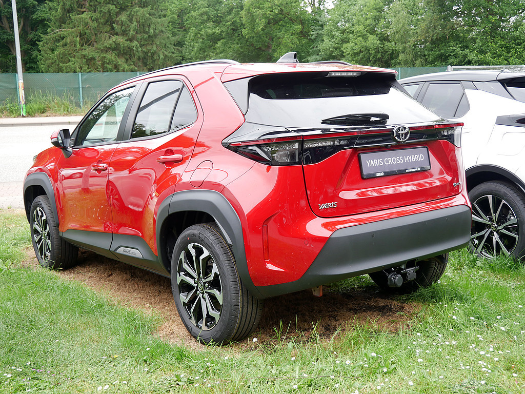 Fahrzeugansicht TOYOTA Yaris Cross 1.5 Hybrid FWD Teamplayer - Bild 29