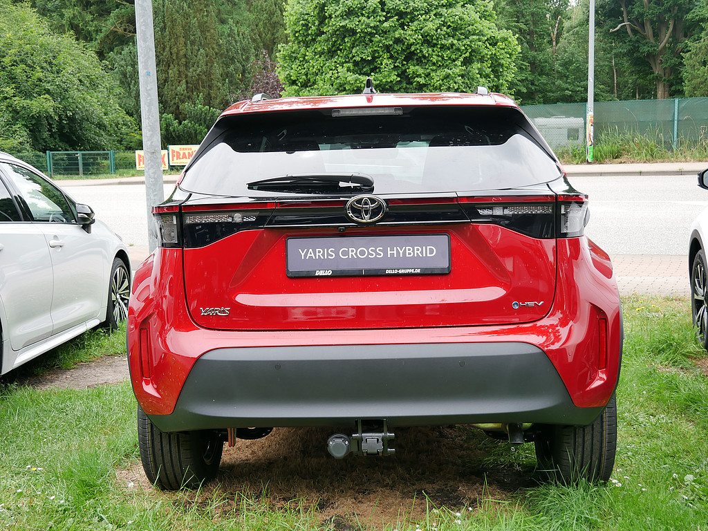 Fahrzeugansicht TOYOTA Yaris Cross 1.5 Hybrid FWD Teamplayer - Bild 30