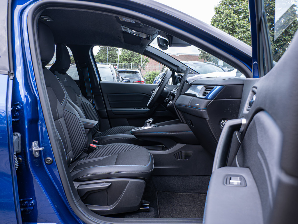Fahrzeugansicht RENAULT Captur Phase 2 Esprit Alpine E-Tech Full Hybrid 145 - Bild 6