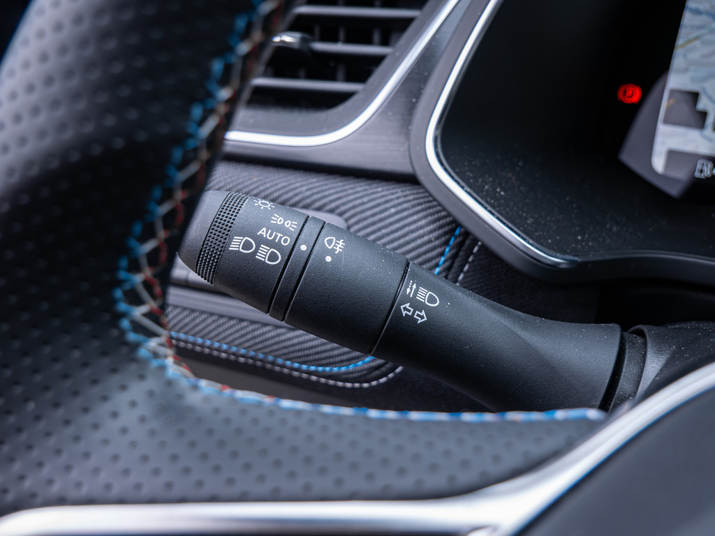 Fahrzeugansicht RENAULT Captur Phase 2 Esprit Alpine E-Tech Full Hybrid 145 - Bild 28
