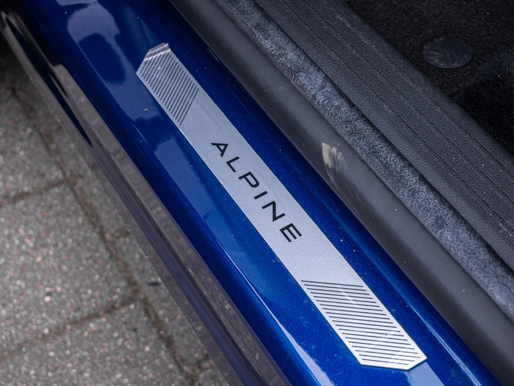 Fahrzeugansicht RENAULT Captur Phase 2 Esprit Alpine E-Tech Full Hybrid 145 - Bild 38