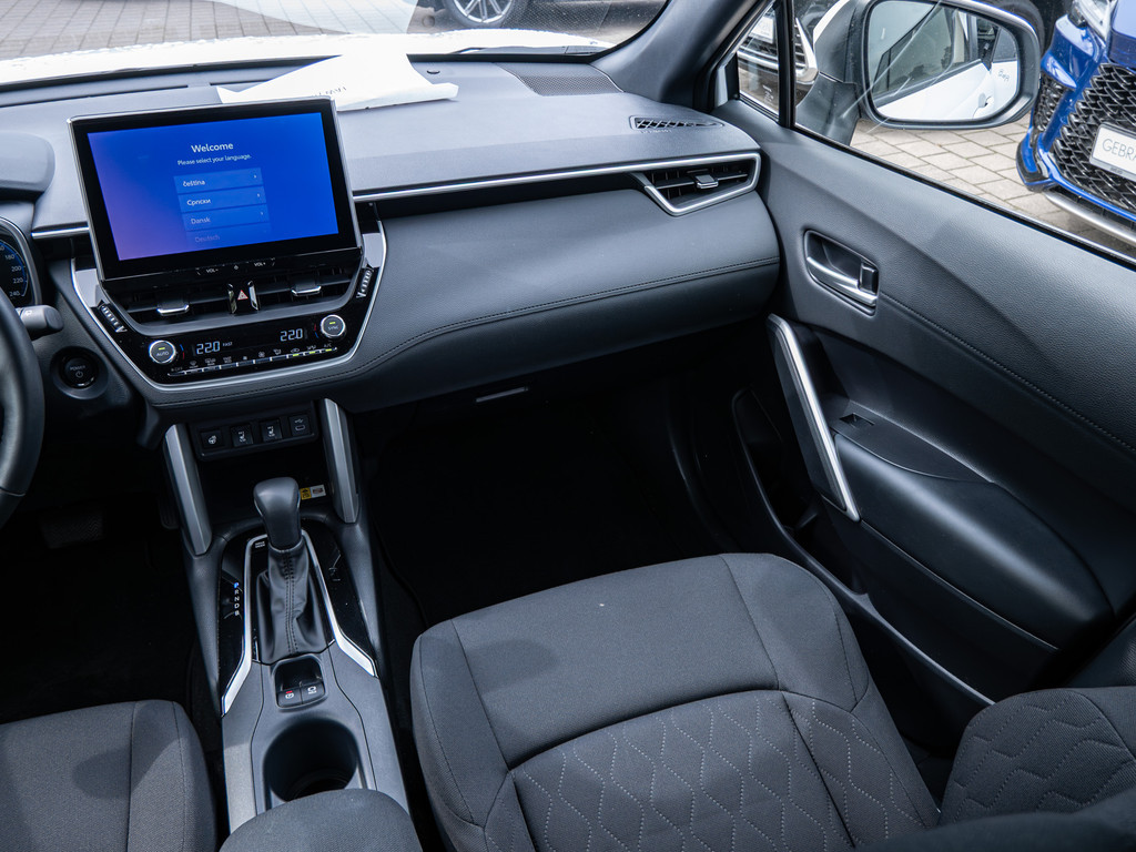 Fahrzeugansicht TOYOTA Corolla Cross 2.0 Hybrid Team D - Bild 7