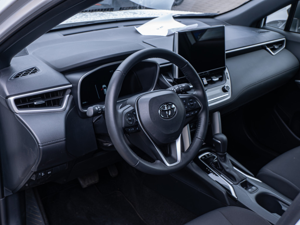 Fahrzeugansicht TOYOTA Corolla Cross 2.0 Hybrid Team D - Bild 32