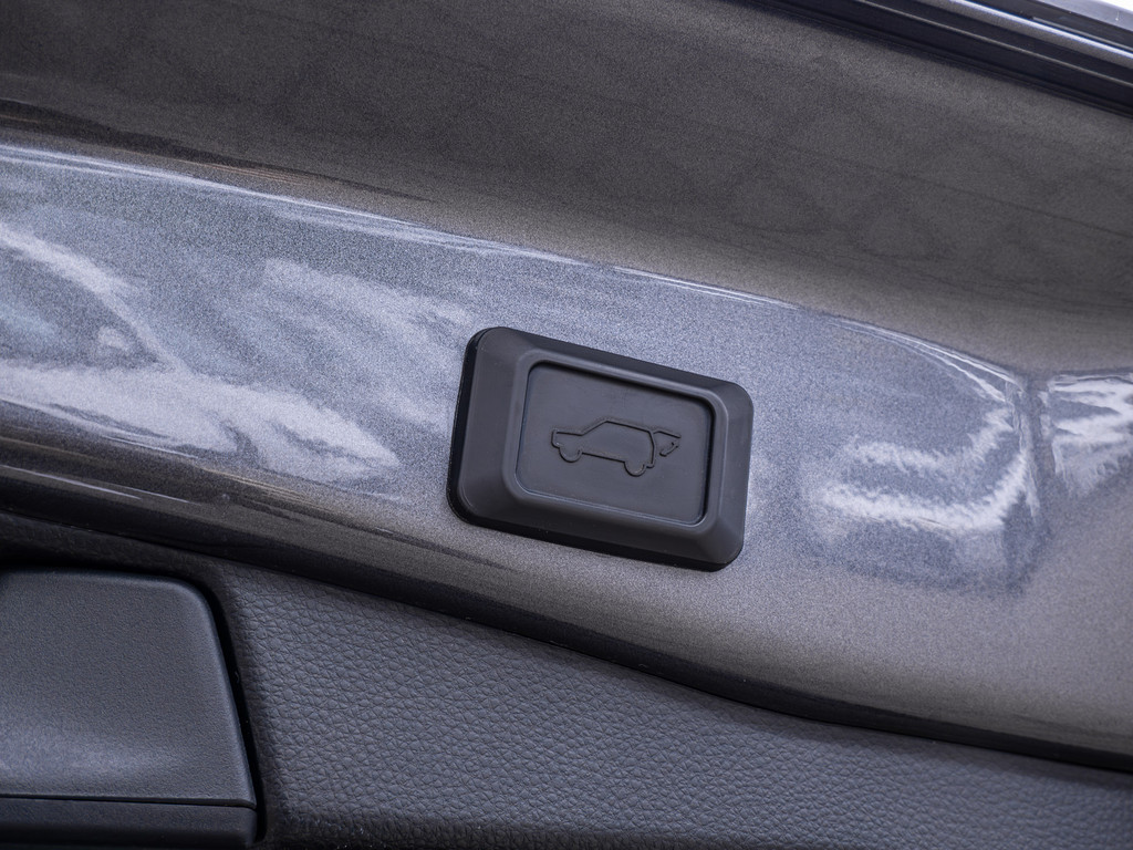 Fahrzeugansicht TOYOTA RAV4 2.5 Plug-in Hybrid 4x4 - Bild 14