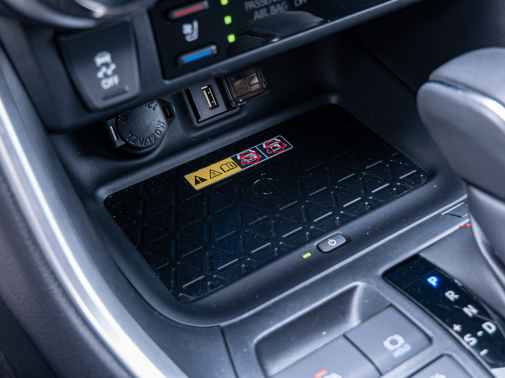 Fahrzeugansicht TOYOTA RAV4 2.5 Plug-in Hybrid 4x4 - Bild 24