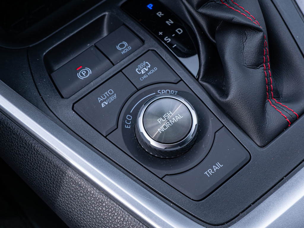 Fahrzeugansicht TOYOTA RAV4 2.5 Plug-in Hybrid 4x4 - Bild 26