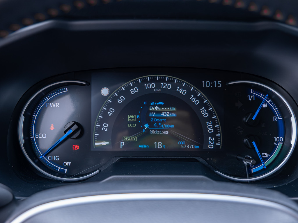 Fahrzeugansicht TOYOTA RAV4 2.5 Plug-in Hybrid 4x4 - Bild 30