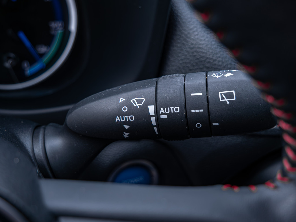 Fahrzeugansicht TOYOTA RAV4 2.5 Plug-in Hybrid 4x4 - Bild 31