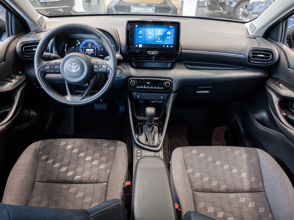 Fahrzeugansicht TOYOTA Yaris 1.5 Hybrid Teamplayer - Bild 5