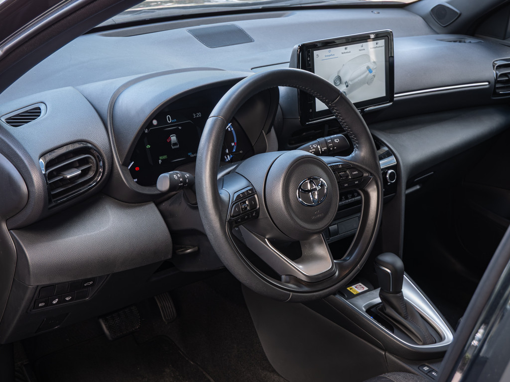 Fahrzeugansicht TOYOTA C-HR 2.0 Hybrid Team D - Bild 33