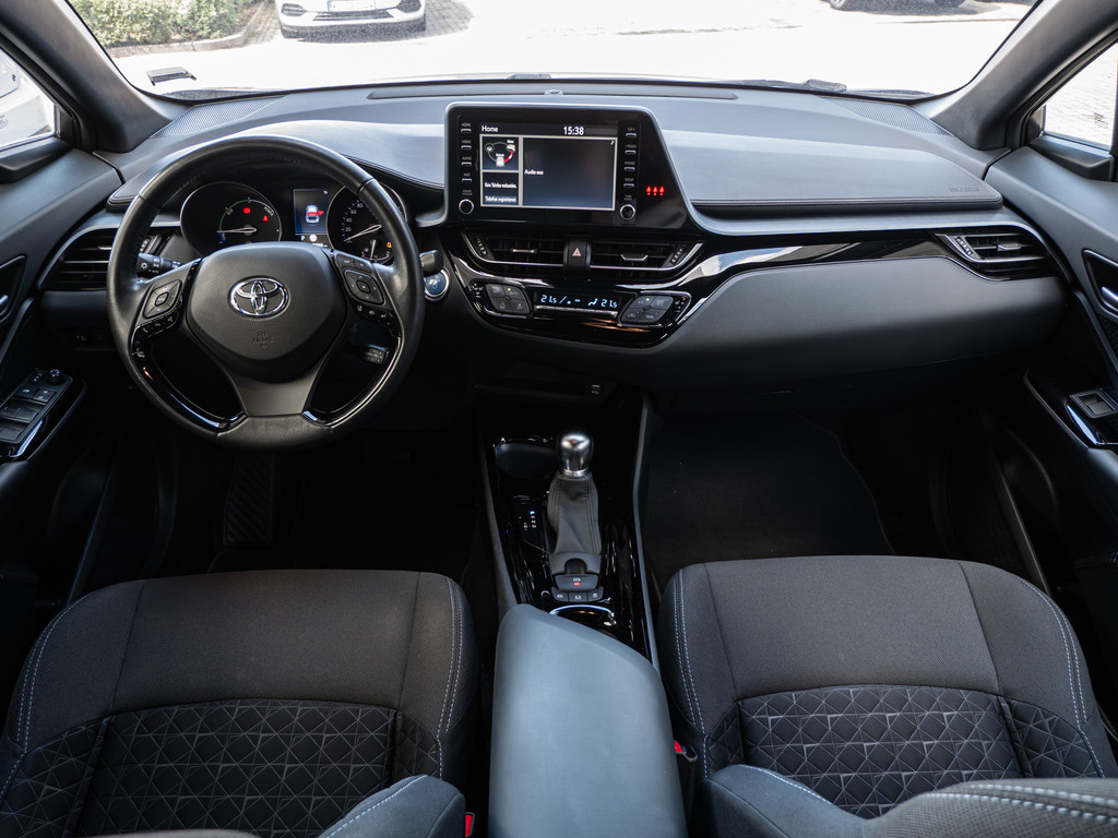 Fahrzeugansicht TOYOTA C-HR 2.0 Hybrid Team D - Bild 9