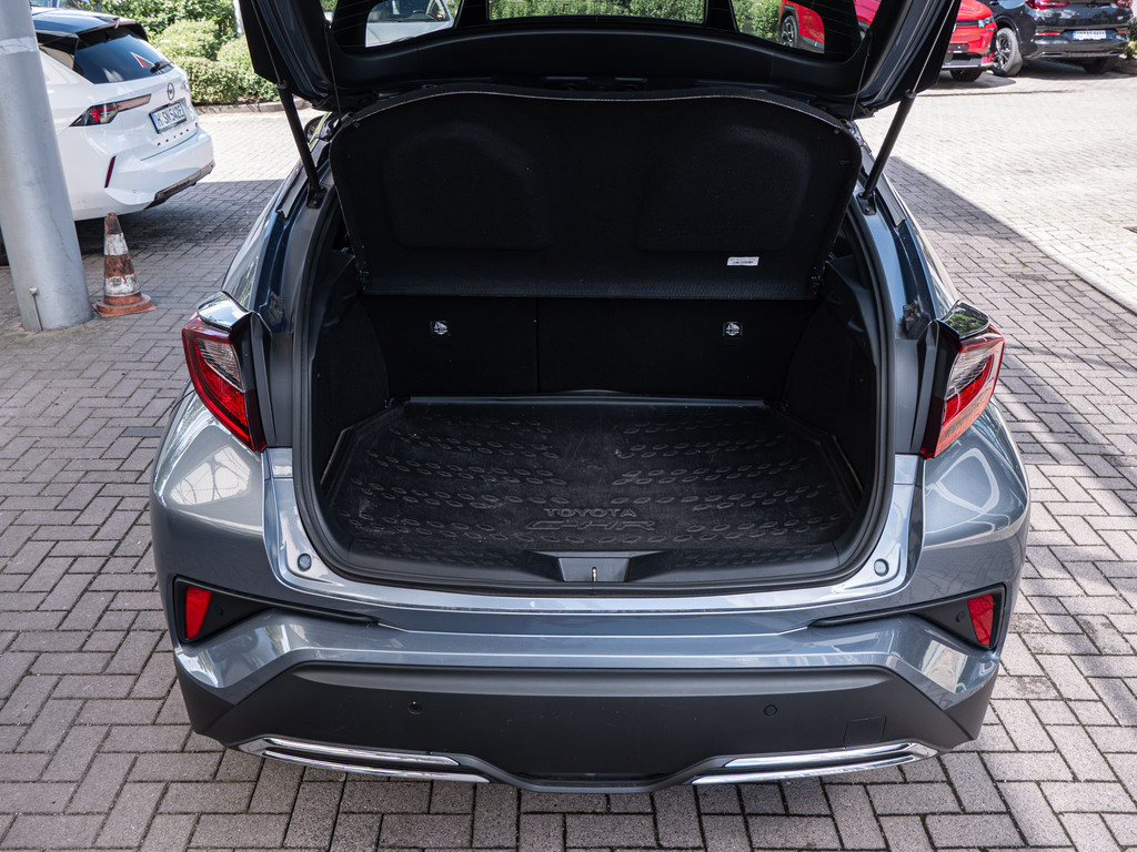 Fahrzeugansicht TOYOTA C-HR 2.0 Hybrid Team D - Bild 14