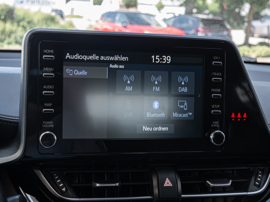 Fahrzeugansicht TOYOTA C-HR 2.0 Hybrid Team D - Bild 17