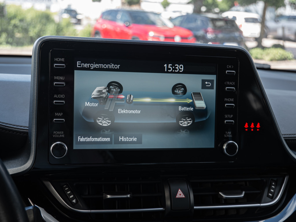 Fahrzeugansicht TOYOTA C-HR 2.0 Hybrid Team D - Bild 18