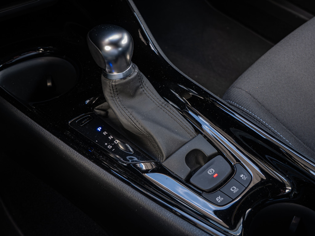 Fahrzeugansicht TOYOTA C-HR 2.0 Hybrid Team D - Bild 21