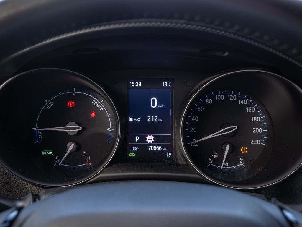 Fahrzeugansicht TOYOTA C-HR 2.0 Hybrid Team D - Bild 25