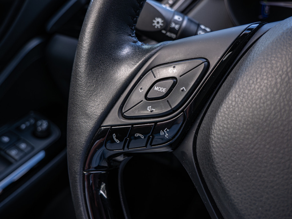 Fahrzeugansicht TOYOTA C-HR 2.0 Hybrid Team D - Bild 28