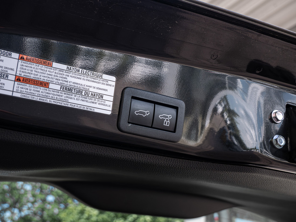 Fahrzeugansicht TOYOTA Yaris Cross 1.5 Hybrid FWD Adventure - Bild 9