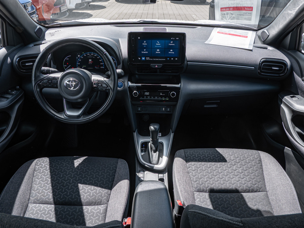 Fahrzeugansicht TOYOTA Yaris Cross Hybrid 1.5 VVT-i Team Deutschland - Bild 7