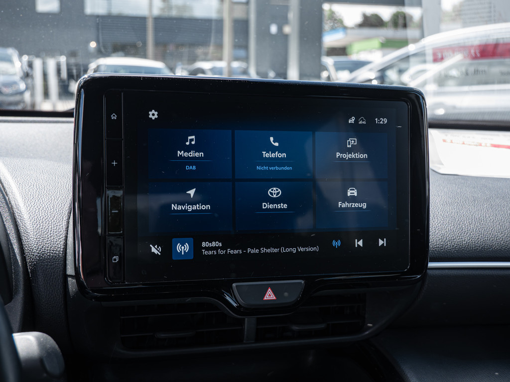 Fahrzeugansicht TOYOTA Yaris Cross Hybrid 1.5 VVT-i Team Deutschland - Bild 11