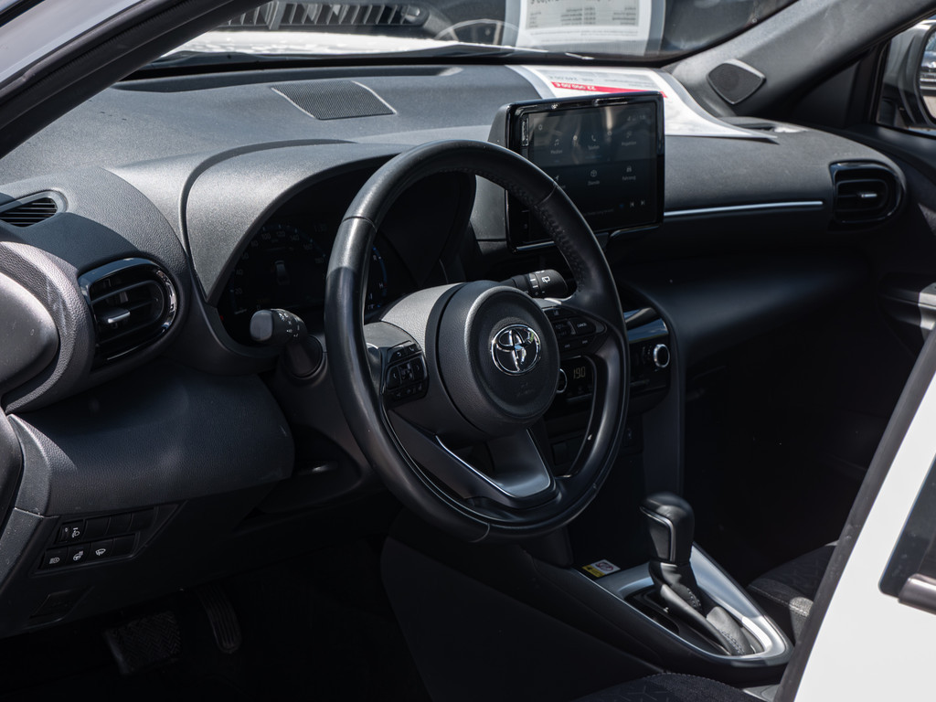 Fahrzeugansicht TOYOTA Yaris Cross Hybrid 1.5 VVT-i Team Deutschland - Bild 32